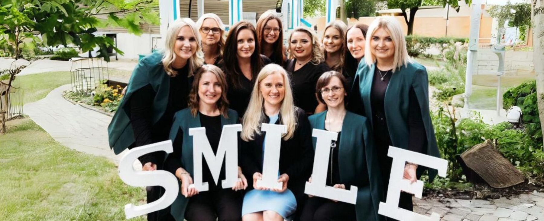 
            Smile at Dazzling Dentistry